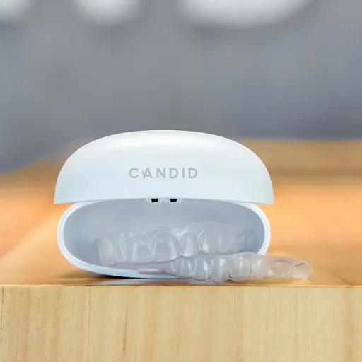 Comment aligner ses dents à l’âge adulte : solutions et conseils pour choisir sa gouttière dentaire